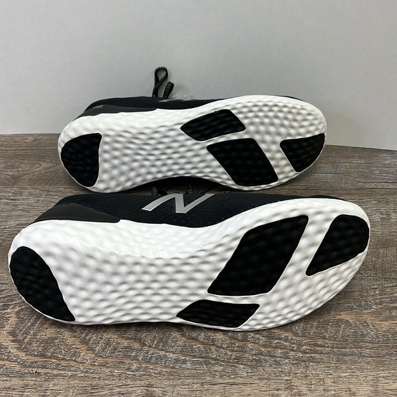 New Balance Men’s Fresh Foam 1365 Walking Shoes Size 9.5 Wide main image 2